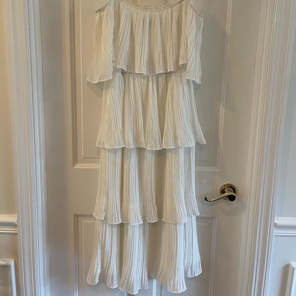 Lulus White Tiered Pleated Dress (S) - Picture 2 of 8